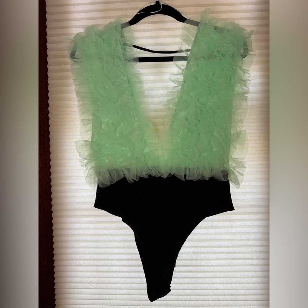 Elegant Ruffled Bodysuit in Mint and Black Size Medium